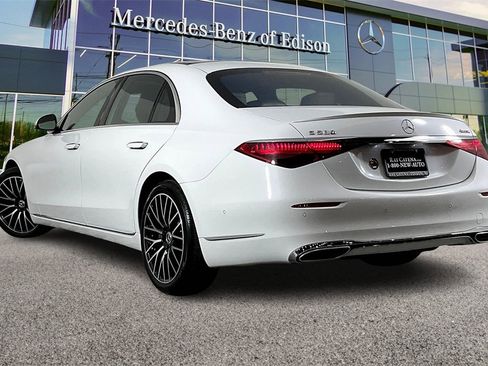 Used 2025 Mercedes-Benz S 580 4MATIC Sedan image 2