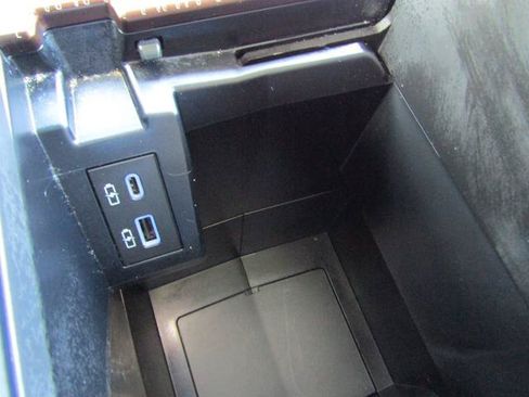 Used 2022 Toyota Sienna LE AWD/4WD image 34