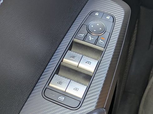 Used 2025 Mitsubishi Outlander SE FWD image 26