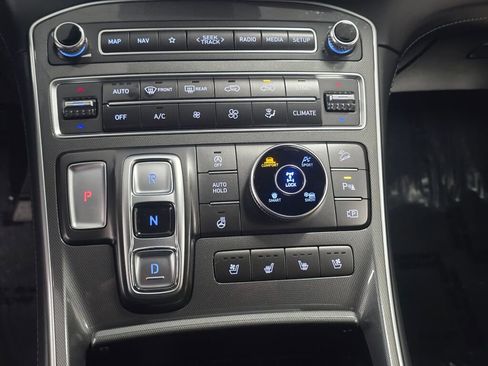Used 2022 Hyundai Santa Fe Calligraphy w/ Cargo Package image 16