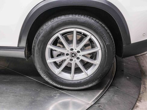 Certified 2024 Mercedes-Benz GLE 450e 4MATIC image 9
