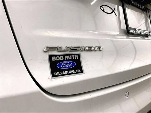 Used 2019 Ford Fusion SE FWD image 13