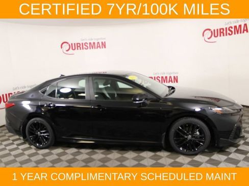 Used 2025 Toyota Camry SE FWD image 10