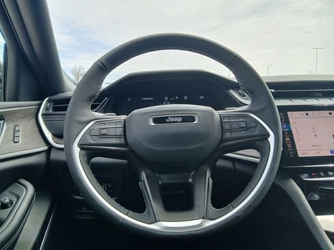 New 2026 Jeep Grand Cherokee Limited image 19