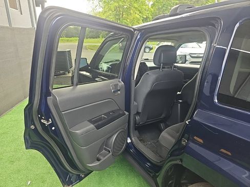 Used 2014 Jeep Patriot Sport w/ Power Value Group FWD image 31