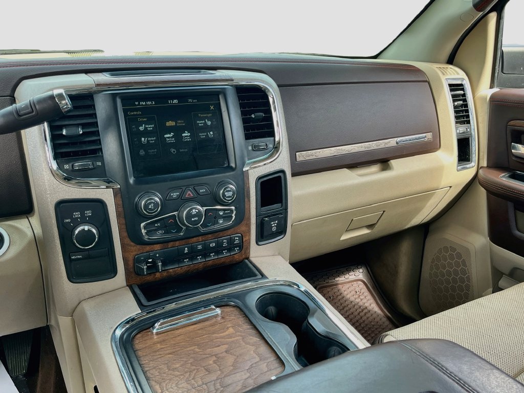 Used 2018 RAM 2500 Longhorn w/ Longhorn Southfork Package AWD/4WD image 24