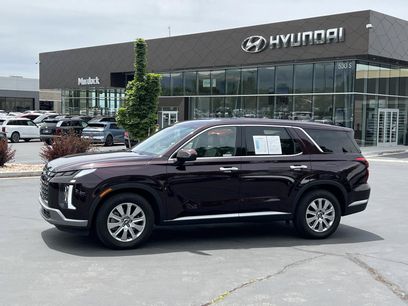 Used 2023 Hyundai Palisade SE w/ Cargo Package