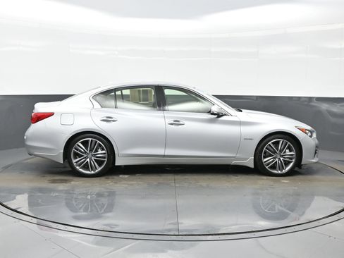 Used 2014 INFINITI Q50 Sport w/ Deluxe Technology Package image 7