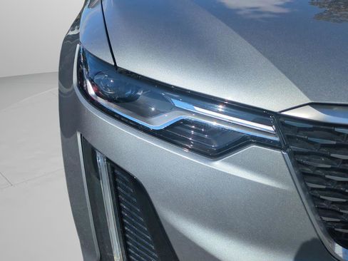 Used 2023 Cadillac XT6 Premium Luxury w/ Technology Package image 28