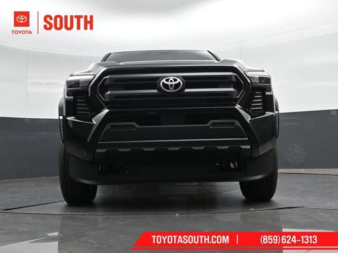 Used 2025 Toyota Tacoma SR RWD image 34