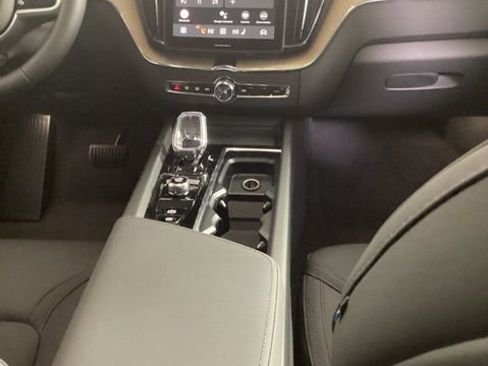 New 2026 Volvo XC60 B5 Plus w/ Climate Package image 23