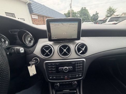 Used 2015 Mercedes-Benz GLA 250 4MATIC image 4