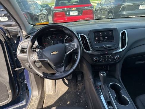 Used 2020 Chevrolet Equinox LT image 18
