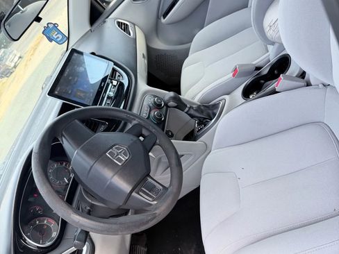 Used 2013 Dodge Dart SXT image 9