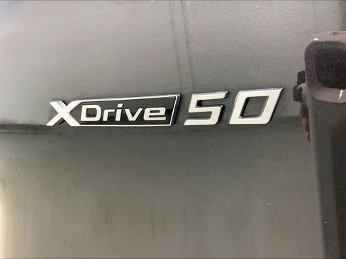 Used 2024 BMW iX xDrive50 w/ Premium Package AWD/4WD image 9