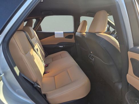 Used 2025 Lexus RX 350 FWD w/ Technology Package image 19