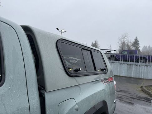 Used 2023 Toyota Tacoma TRD Off-Road image 25