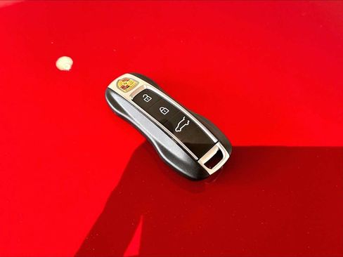 New 2026 Porsche Cayenne Coupe AWD/4WD image 21