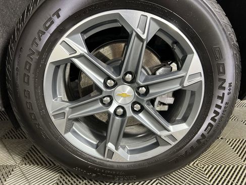 Used 2025 Chevrolet Blazer LT image 32