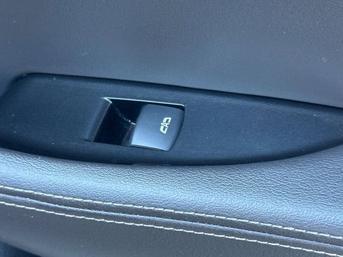 Used 2023 Cadillac CT5 Luxury w/ LPO, ONYX Package image 22