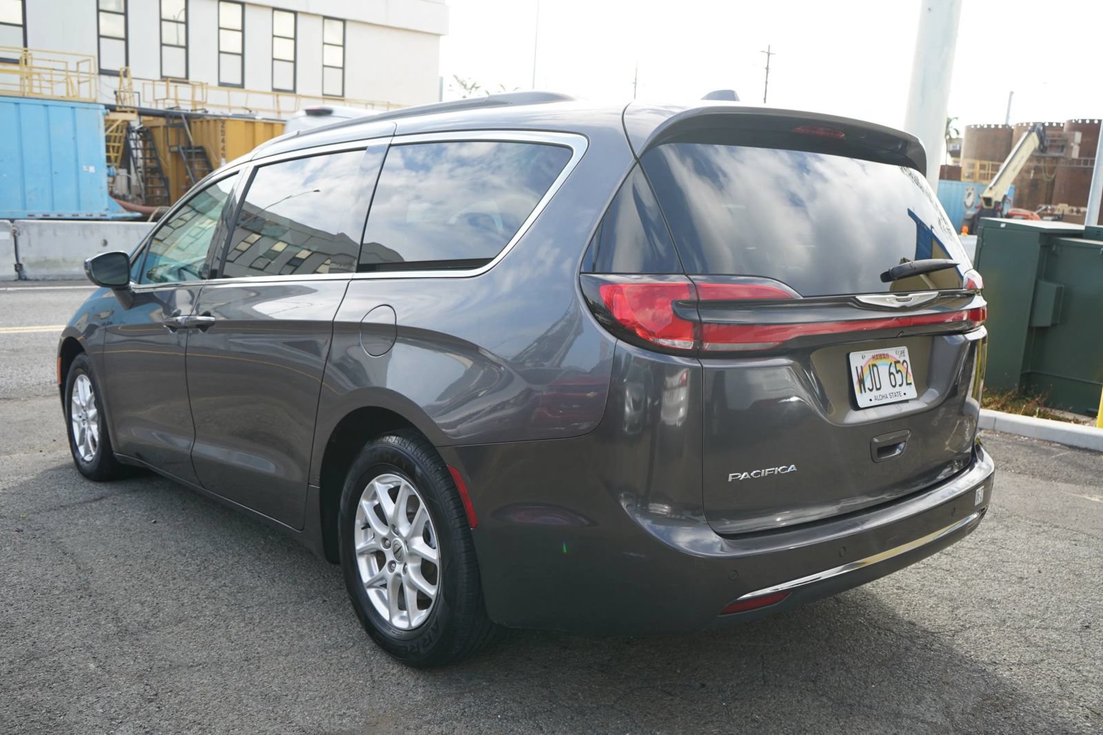 Used 2022 Chrysler Pacifica Touring-L FWD image 18
