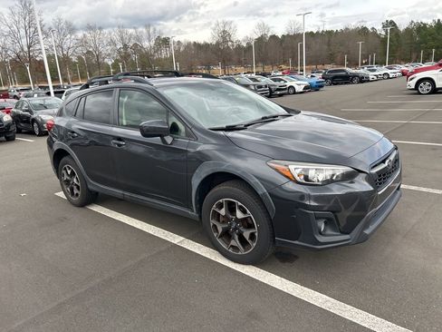 Used 2019 Subaru Crosstrek 2.0i Premium image 2