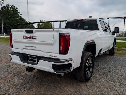 Used 2023 GMC Sierra 2500 AT4 w/ AT4 Premium Plus Package AWD/4WD image 5