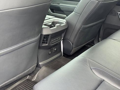 Used 2024 Toyota Tundra Platinum image 15