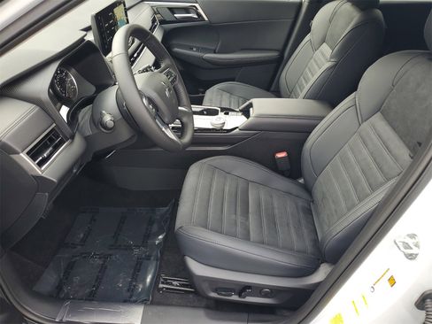 New 2026 Mitsubishi Outlander Trail Edition image 5