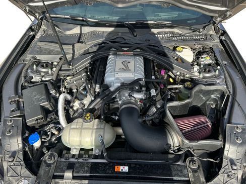 Used 2022 Ford Mustang Shelby GT500 w/ Technology Package image 26
