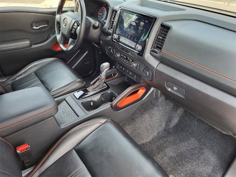 Used 2023 Nissan Frontier PRO-4X w/ Pro-4X Premium Package image 17