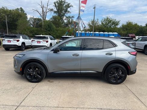 Certified 2025 Buick Envision Sport Touring image 6