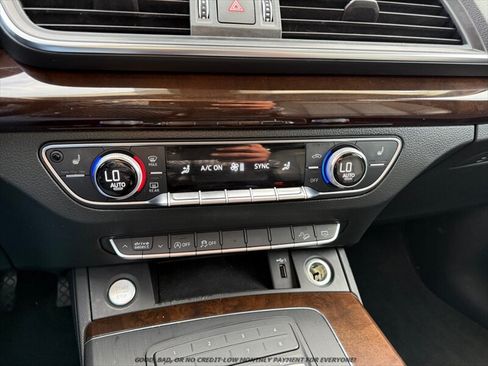 Used 2019 Audi Q5 2.0T Premium AWD/4WD image 29