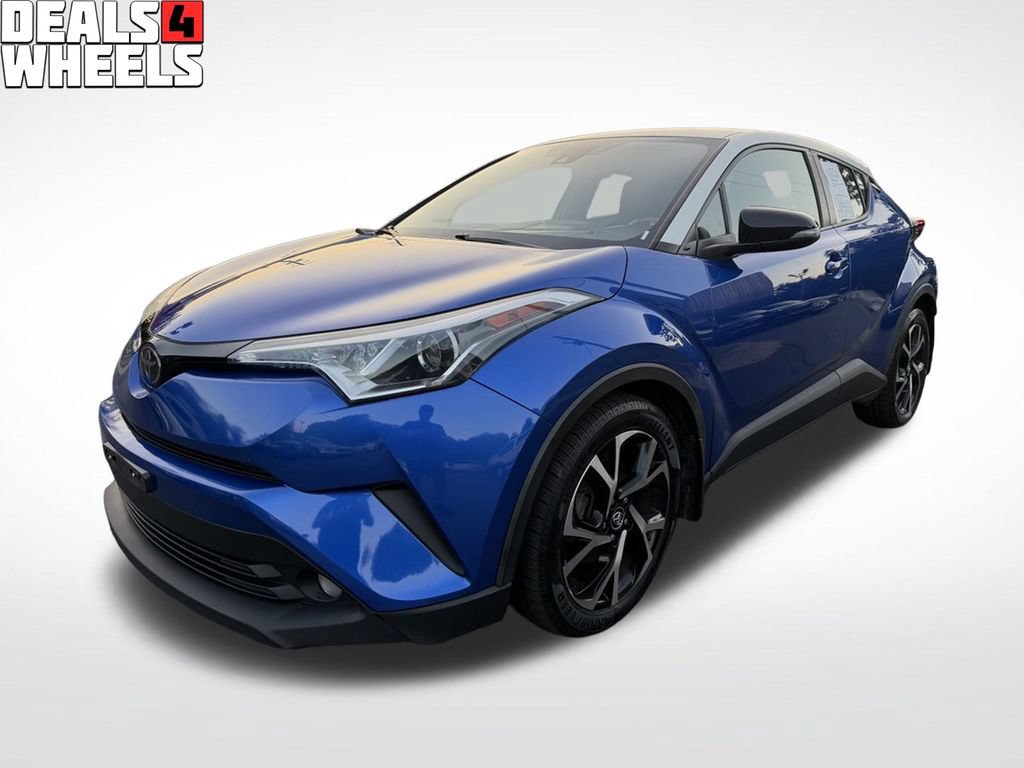 Used 2018 Toyota C-HR XLE FWD image 1