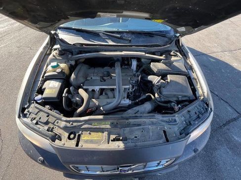 Used 2005 Volvo XC70 image 43