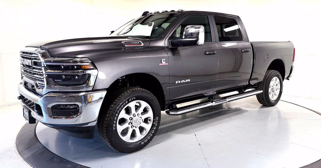 New 2026 RAM 2500 Laramie AWD/4WD image 8