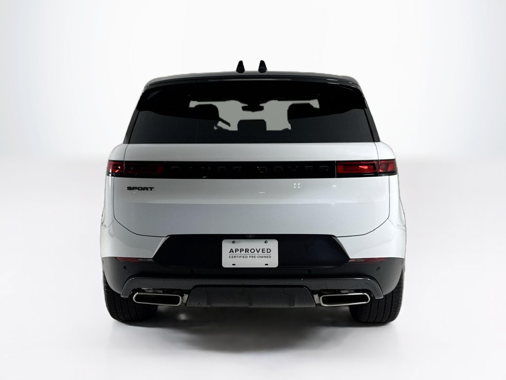 Used 2026 Land Rover Range Rover Sport SE AWD/4WD image 4