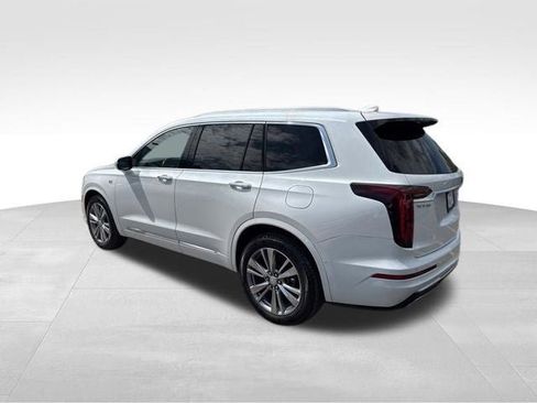 Used 2024 Cadillac XT6 Premium Luxury w/ Technology Package FWD image 6
