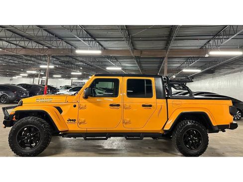 Used 2021 Jeep Gladiator Sport image 10