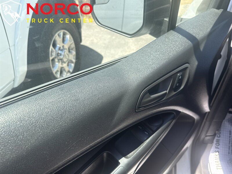 Used 2016 Ford Transit Connect XL FWD image 6