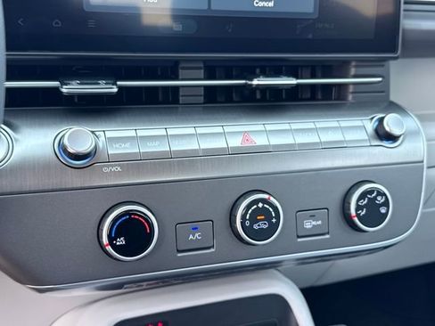New 2026 Hyundai Kona SE AWD/4WD image 19