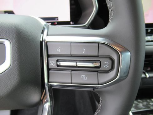 New 2026 GMC Canyon Elevation w/ Convenience Package RWD image 26