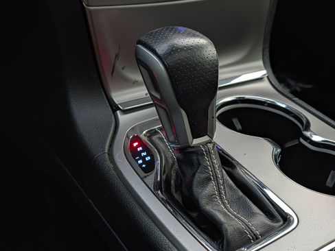 Used 2017 Jeep Grand Cherokee SRT w/ Trailer Tow Group IV image 33