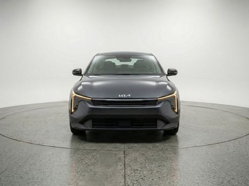 Used 2025 Kia K4 FWD image 2