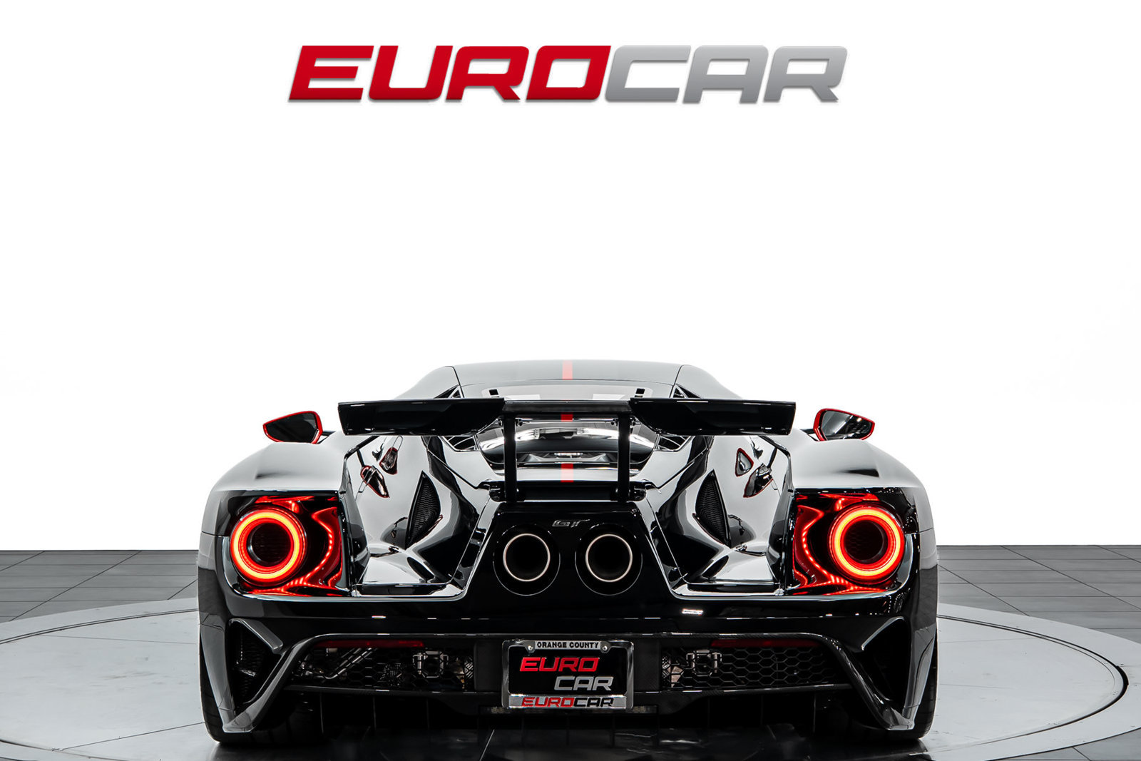 Used 2020 Ford GT Carbon Series RWD image 4