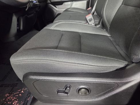 Used 2025 RAM 1500 Big Horn RWD image 13