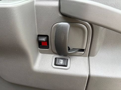 New 2026 Chevrolet Express 3500 w/ Driver Convenience Package RWD image 29