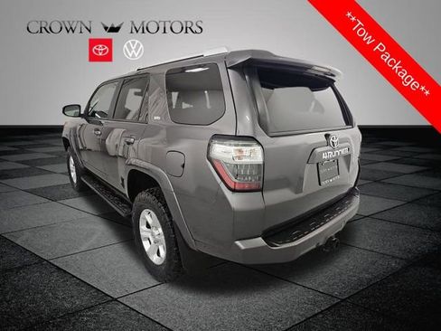 Used 2014 Toyota 4Runner SR5 image 4