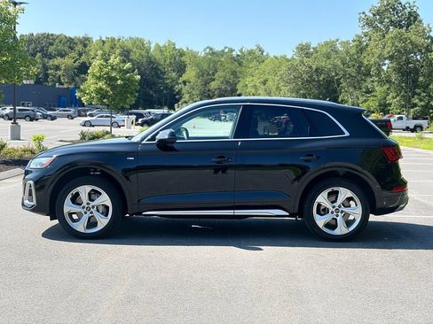 Used 2023 Audi Q5 2.0T Premium Plus w/ Premium Plus Package AWD/4WD image 3