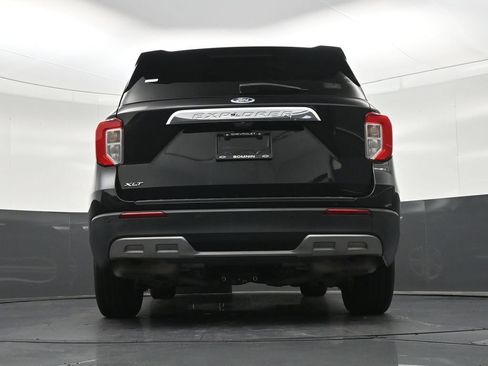Used 2021 Ford Explorer XLT w/ Equipment Group 202A RWD image 25